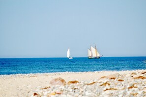 In Strandnähe, Liegestühle