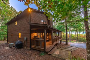 Exterior - 6-Acre Mountain Cabin • Hot Tub • Views • Fire Pit (Ellijay)