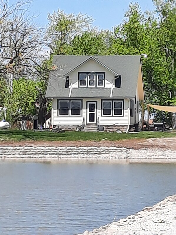 المنشأة من الخارج