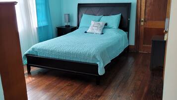 4 bedrooms, free WiFi, bed sheets