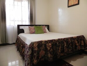 1 bedroom, iron/ironing board, bed sheets
