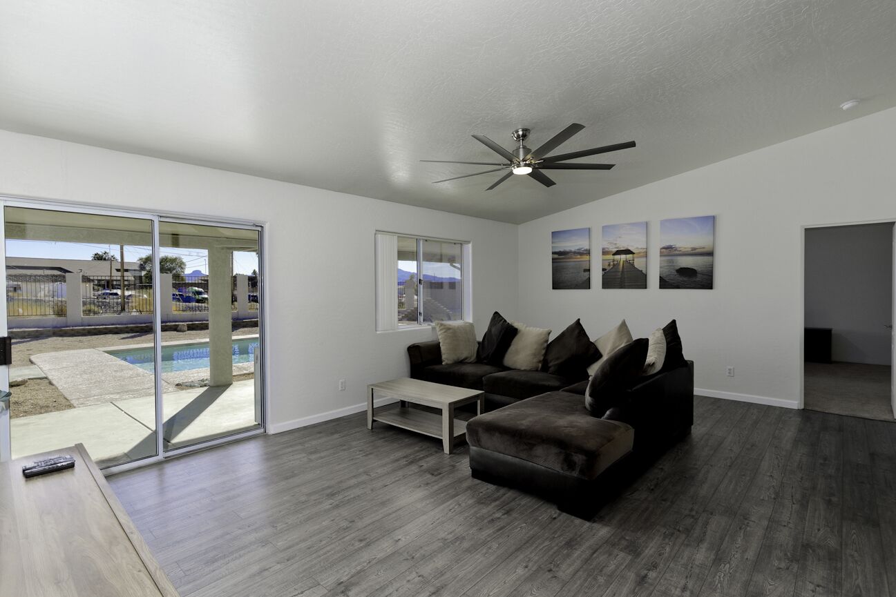 Re-Modeled North Lake Havasu pool home