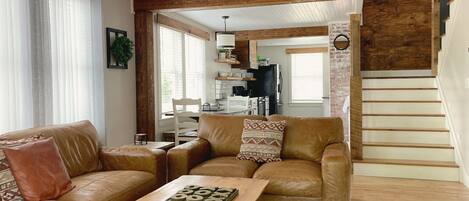 Kamin, Videospiele, Tischfußball, Bücher