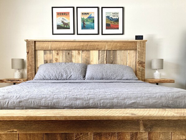3 bedrooms, iron/ironing board, travel cot, WiFi