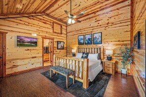 6 Schlafzimmer, Zimmersafe, Bügeleisen/Bügelbrett, WLAN