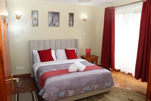 3 bedrooms, iron/ironing board, free WiFi, bed sheets