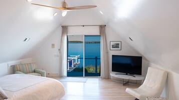 1 habitación, tabla de planchar con plancha, wifi gratis y ropa de cama