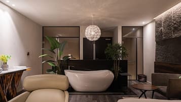 Suite | 1 bedroom, individually decorated, individually furnished, free WiFi