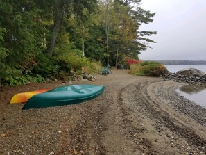 In Strandnähe, Liegestühle, Strandtücher