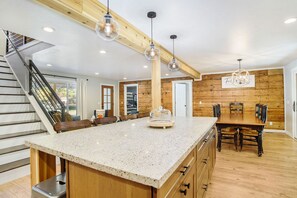 Dining - Modern & Spacious Holland home with a hot tub, pool table, fire pit and more! (Holland)