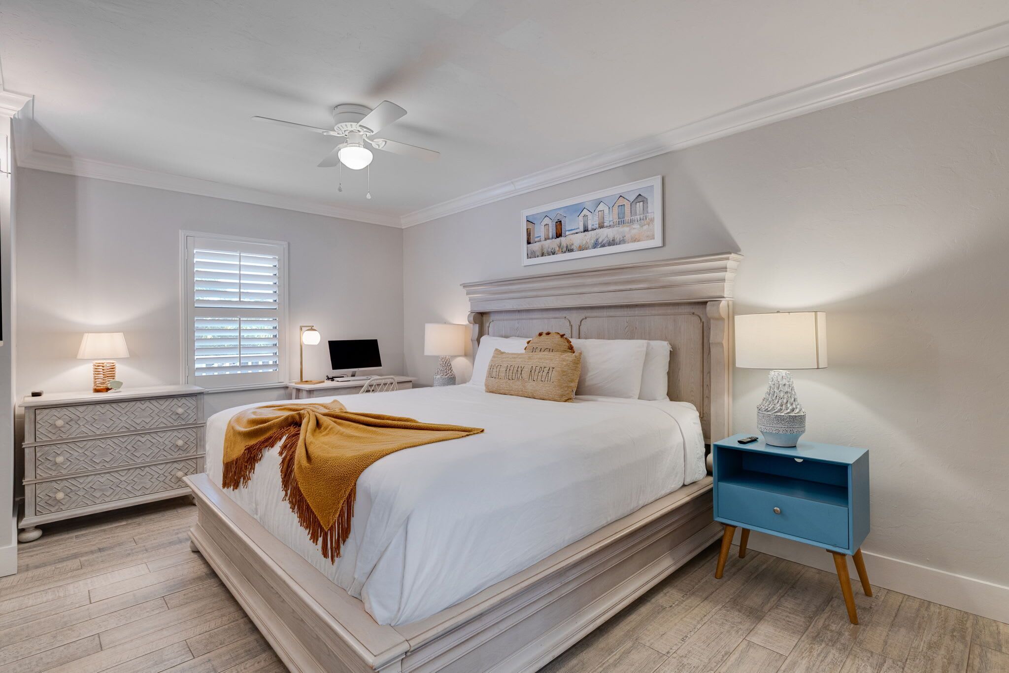 1 soverom, skrivebord, strykejern/-brett og wi-fi