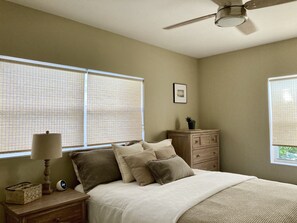 3 bedrooms, desk, iron/ironing board, WiFi