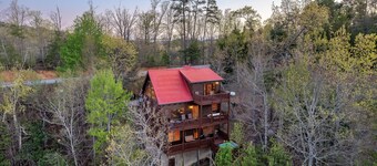 Buddy’s Mountain Hideaway