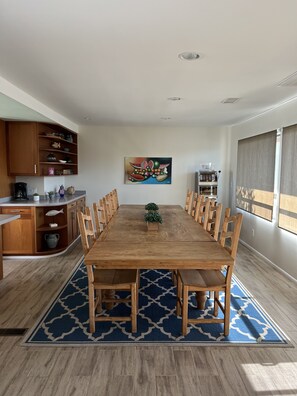 Dining - Lakefront Chateaux with Dock, Unique Rock Wall for Privacy, and Internet (Lake Nacimiento)