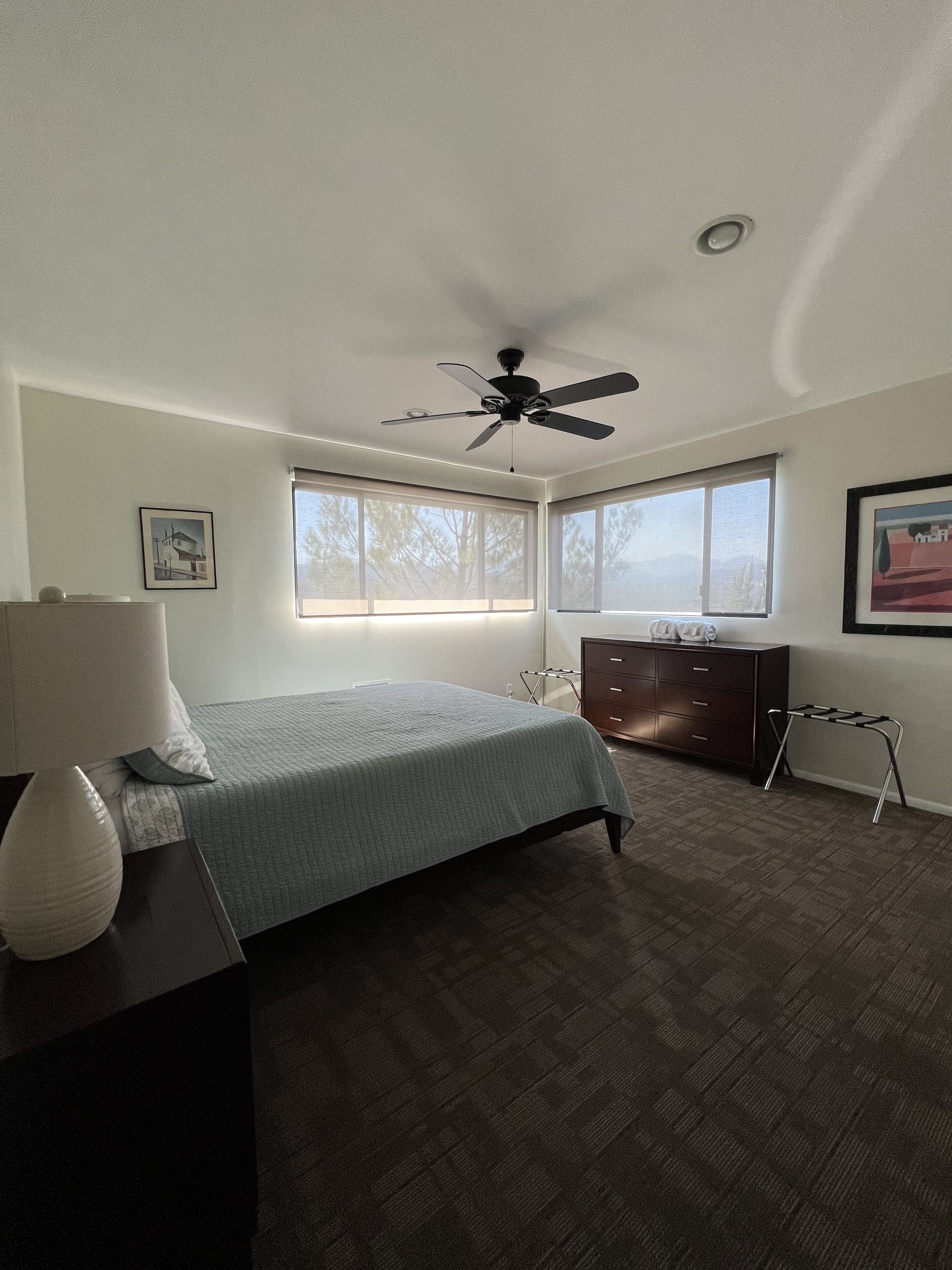 Lakefront Chateaux with Dock, Unique Rock Wall for Privacy, and Internet