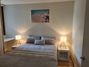3 slaapkamers, een strijkplank/strijkijzer, gratis wifi