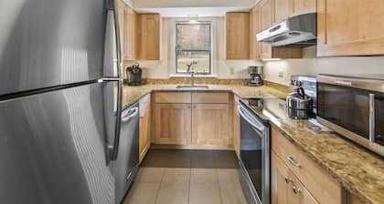 Condo at Stowe`s Toll House | Ski-in/Ski-out!
