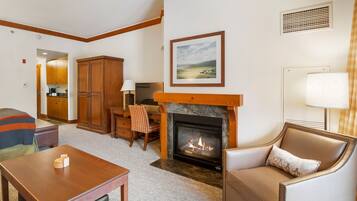 智能电视、壁炉