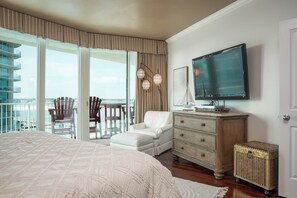 2 bedrooms, iron/ironing board, free WiFi, bed sheets - Waterfront Two Bedroom with Pool & Bay Views! Complimentary Boat Slip! (Orange Beach)