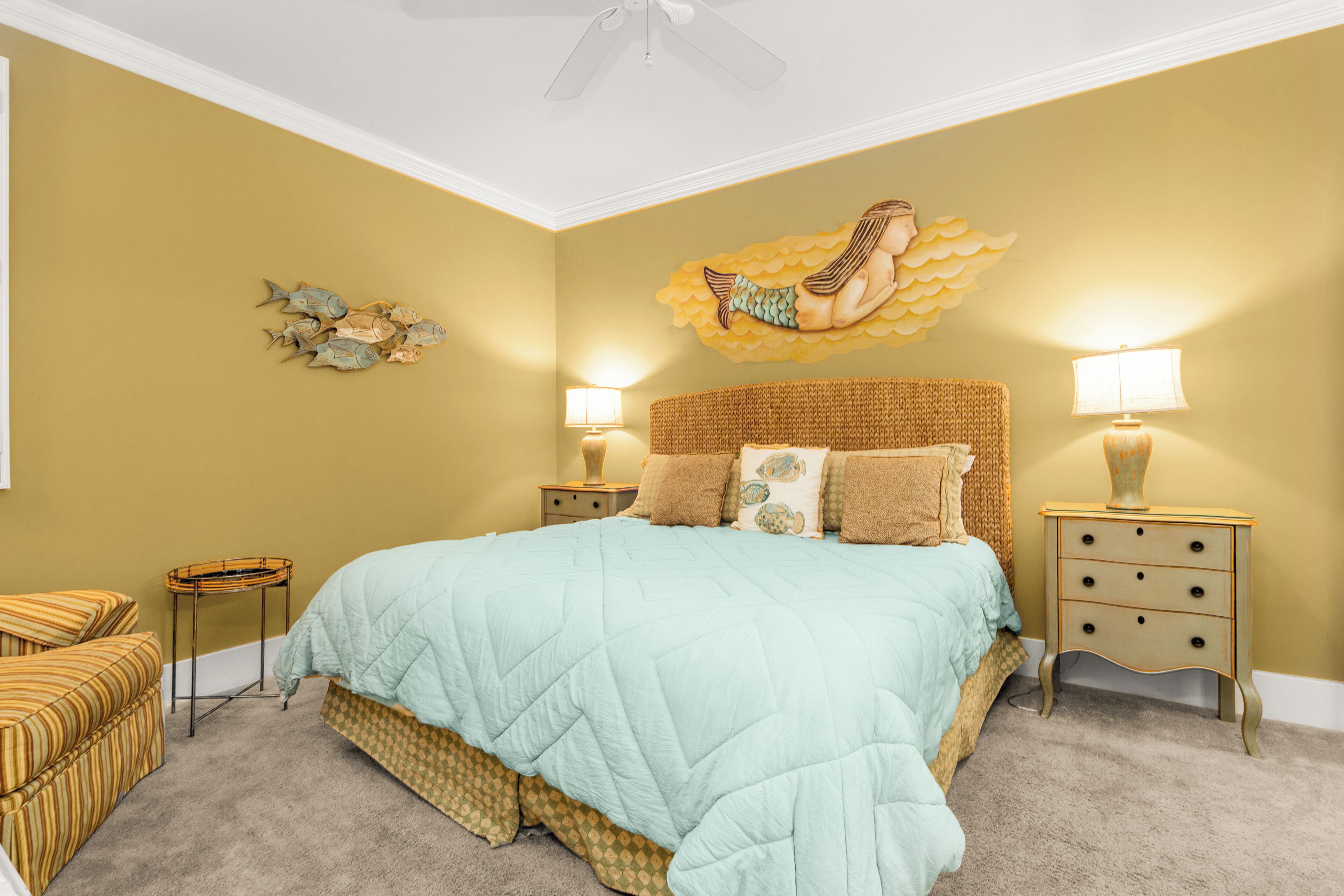 2 chambres, fer et planche à repasser, Wi-Fi gratuit, draps fournis