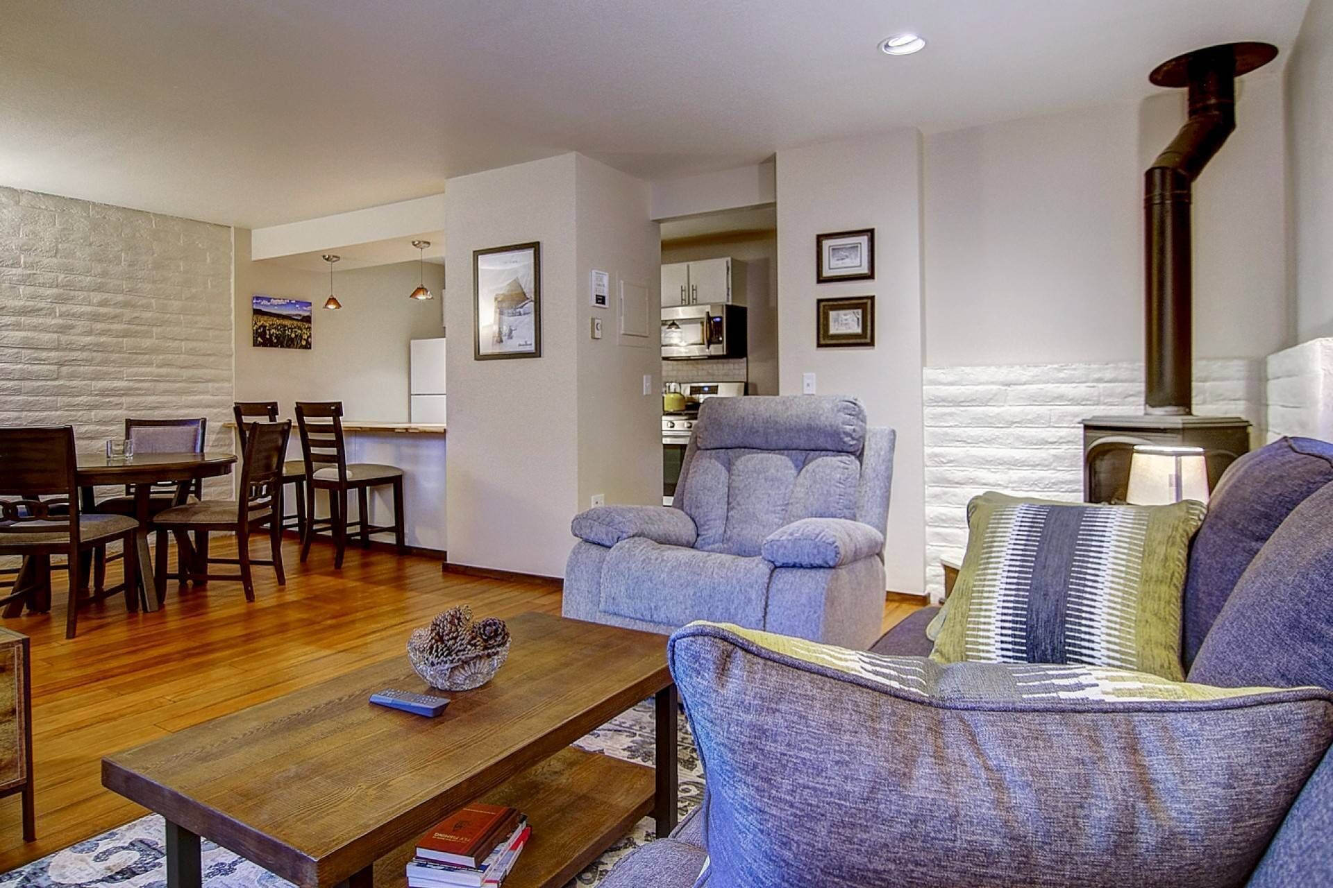 Give Thanks for Deals! 10% off stays November only!