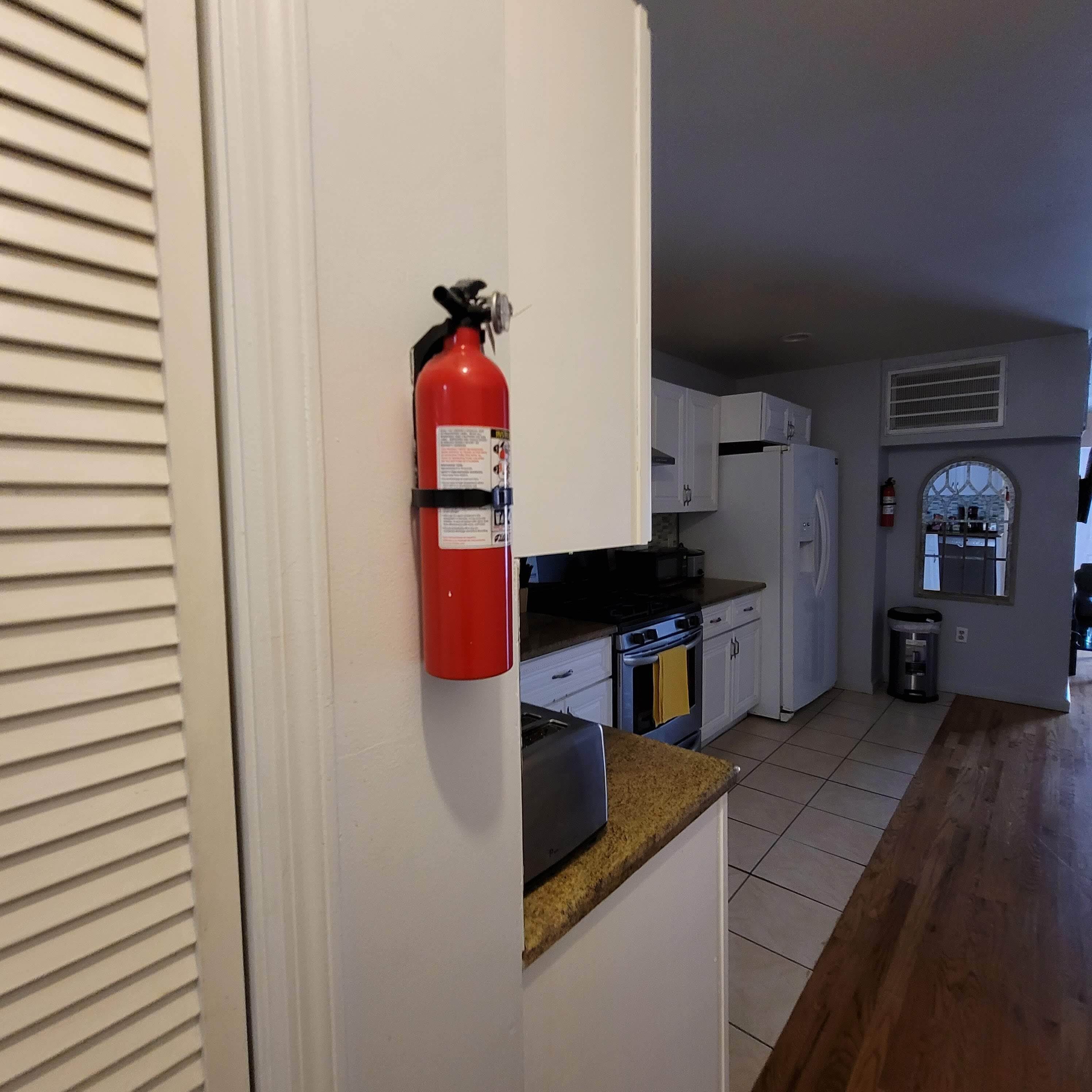 1st Luxury Apartment 4BR 2 Bath