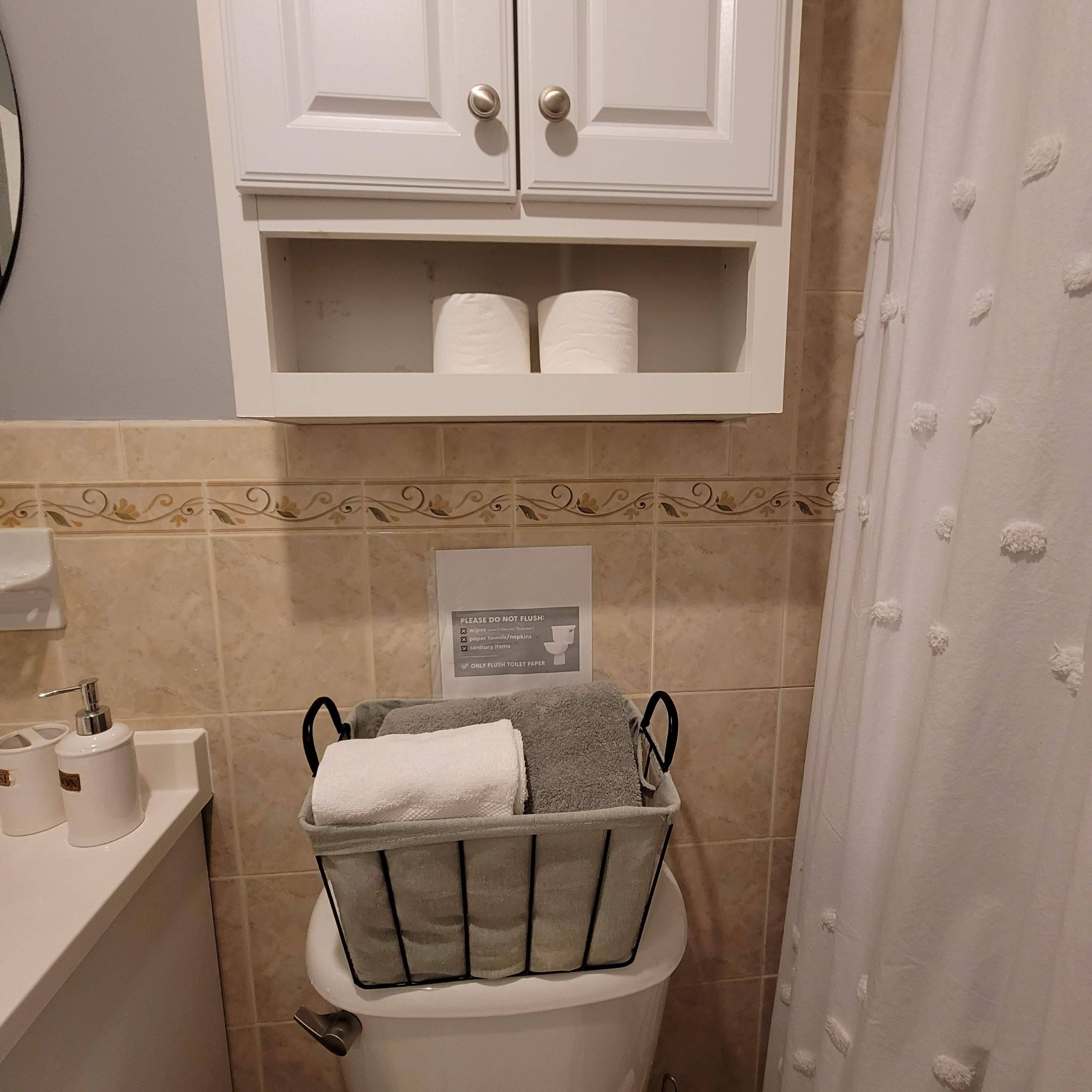 1st Luxury Apartment 4BR 2 Bath