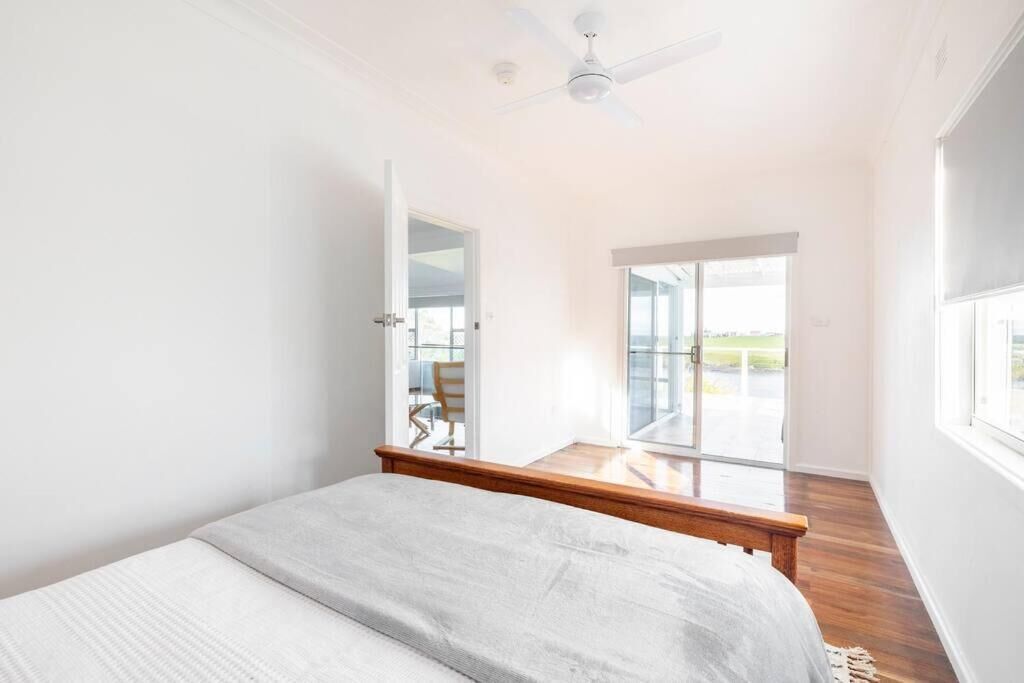 4 bedrooms, WiFi, bed sheets