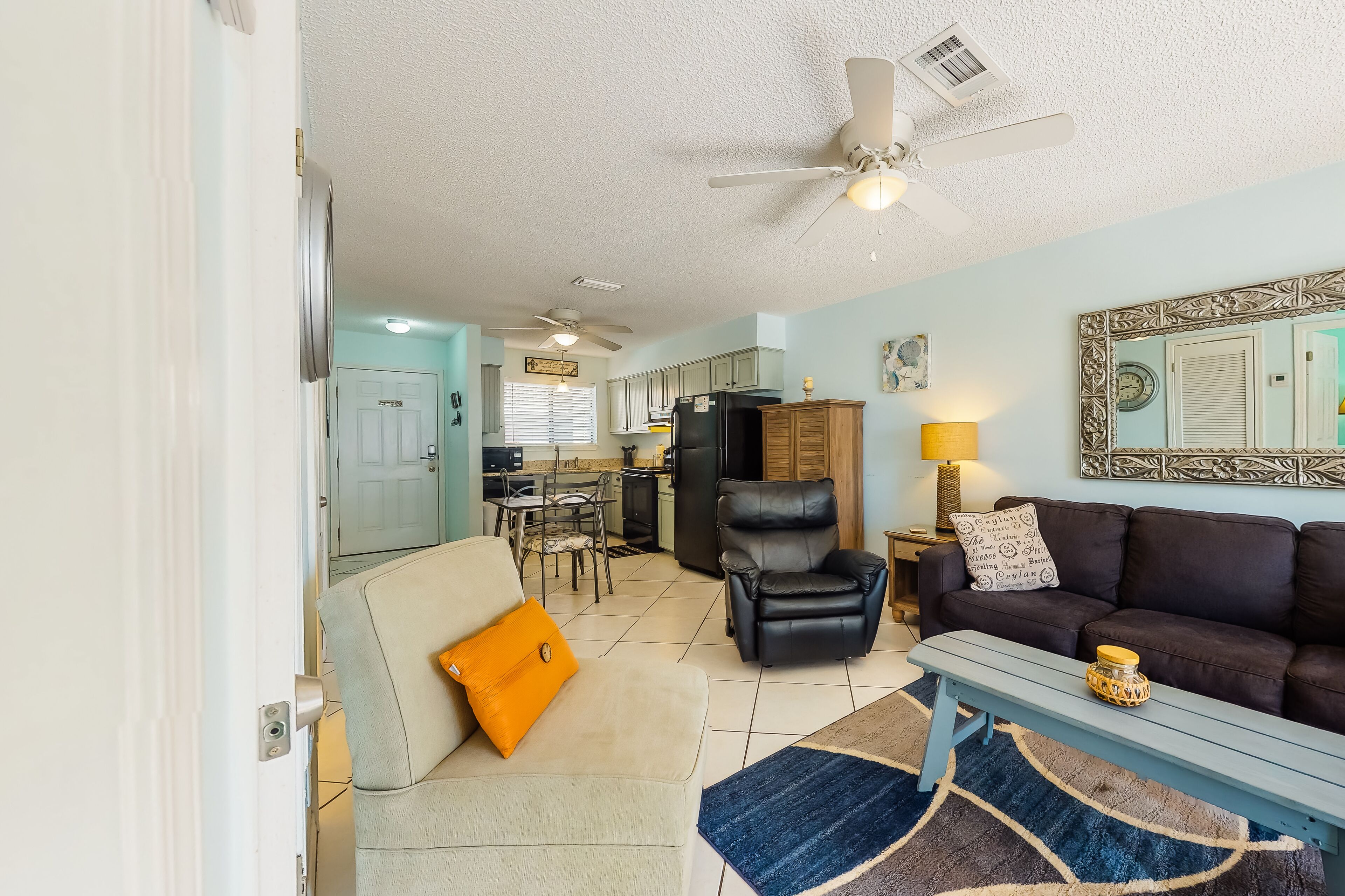 Oceanfront home w/partial ocean views, internet, washer/dryer, central AC!