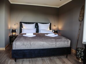 3 slaapkamers, reisbedje, wifi, beddengoed