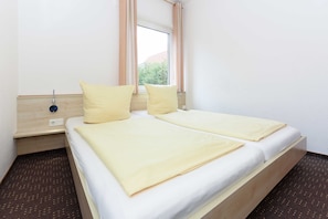 2 habitaciones, cuna de viaje y wifi