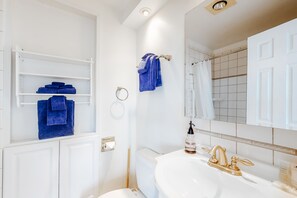 Hair dryer, towels