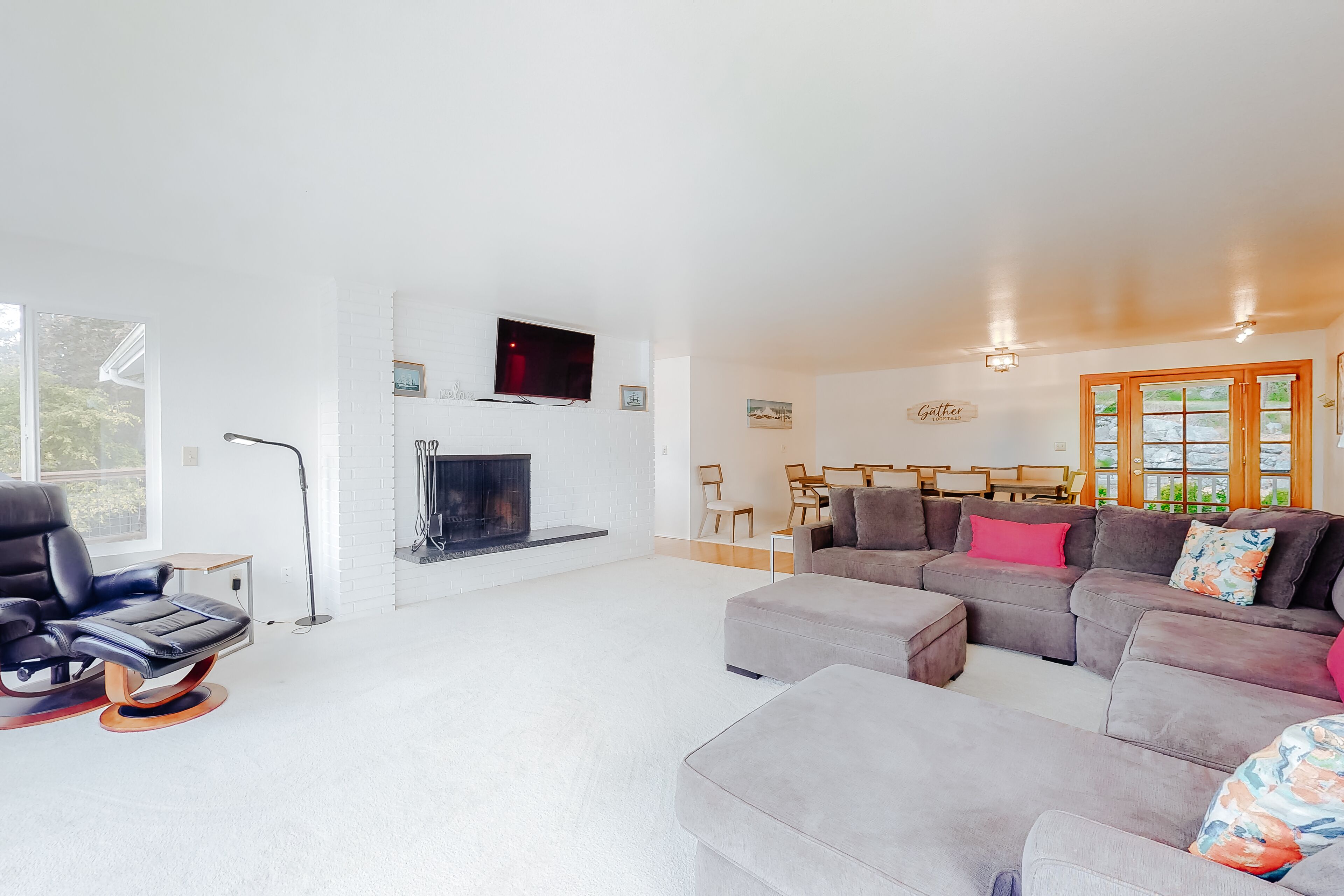 Expansive bayfront, family-friendly home with direct Holmes Harbor access!