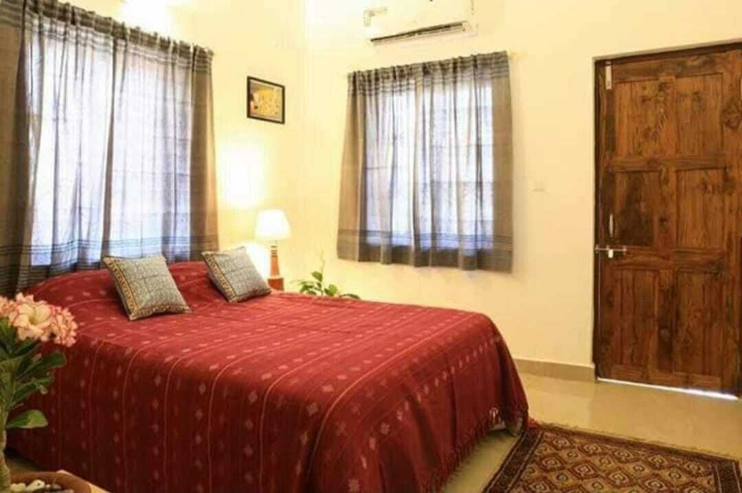  In Assagaon near Anjuna beach in a 2 bedroom apartment with a private pool