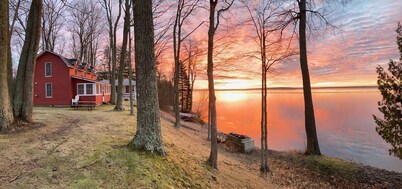 Copper Water Cottage- Get ahead of the game and book your Spring 2026 getaway!