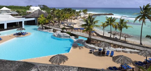 Studio LUANA, Piscine et plage privée