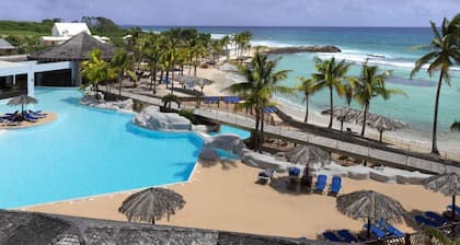 Studio LUANA, Piscine et plage privée