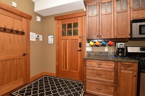 You'll get an entry door code for the duration of your stay; no key to loose!