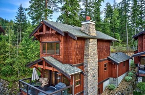 The upper two floors are very private, thanks to it's stand alone location.
