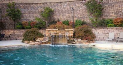 GWEN'S GETAWAY!!, TOP FLOOR! 10 Mile View, Kid Friendly!