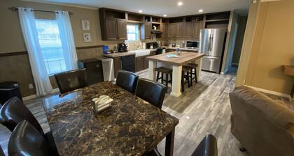 Serenity Cove 3 Bedroom Home on Secluded Cove