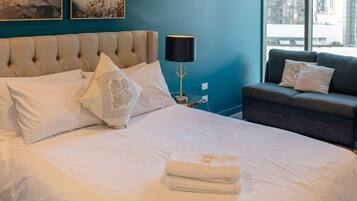 2 bedrooms, iron/ironing board, free WiFi, bed sheets