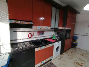 Fridge, microwave, oven, coffee/tea maker - Marenostrum<br>July and August on the Ionian Sea (Ganzirri)