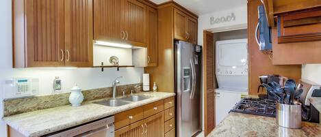 Microwave, stovetop, dishwasher, coffee/tea maker