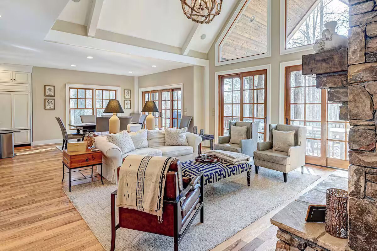 Smart TV, fireplace, video games, books