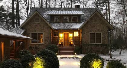 Luxury Mountain Home: Golf, HotTub, Mountains, Lake, and Trillium Club amenities