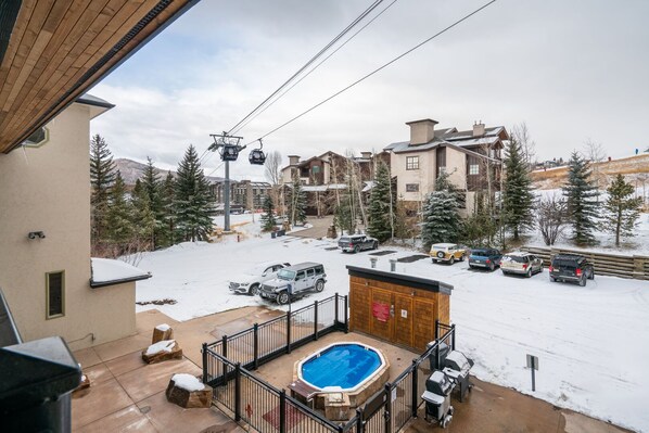 Exterior - Fall Line Flat, Updated Ski in/Ski out Property, Hot Tub (Steamboat Springs)