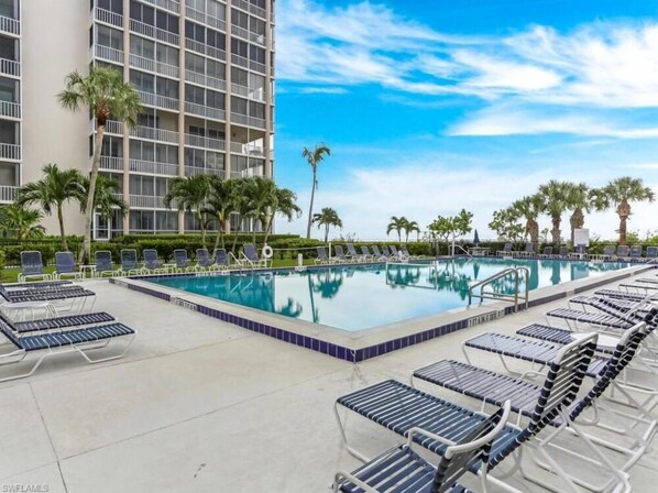 Outdoor pool, a heated pool