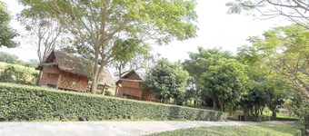 OYO 75359 Thaiburi Thara Resort