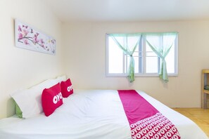 Minibar, free WiFi, bed sheets - OYO 75359 Thaiburi Thara Resort (Dan Makham Tia)